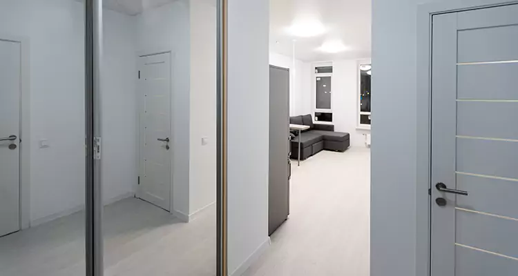 Modern Mirrored Closet Doors Repair in West Pensacola, FL